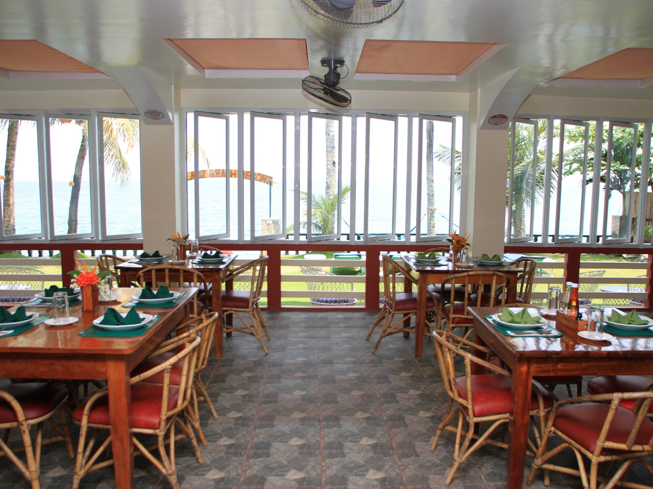 BADLADZ Restaurant