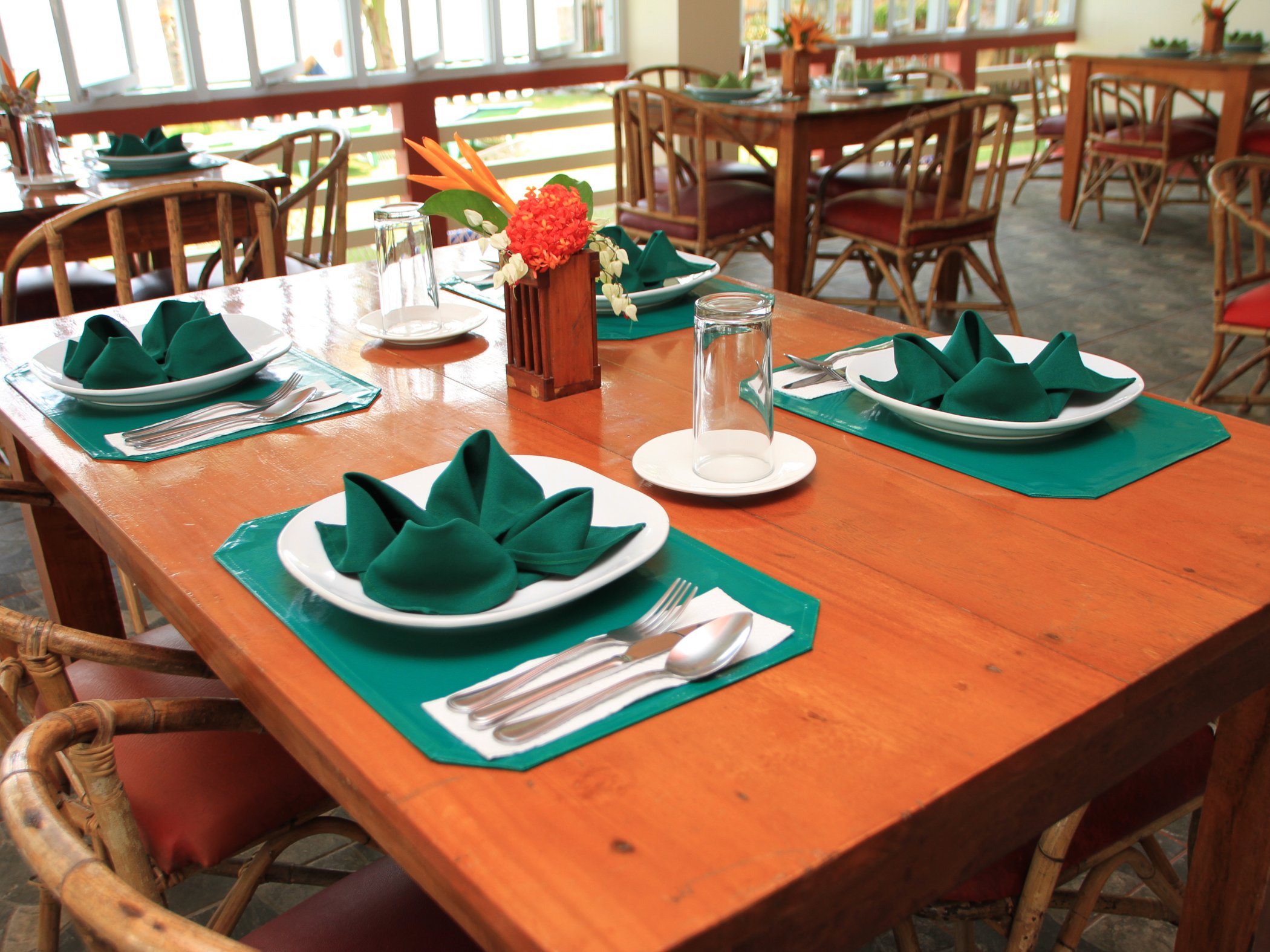 BADLADZ Restaurant