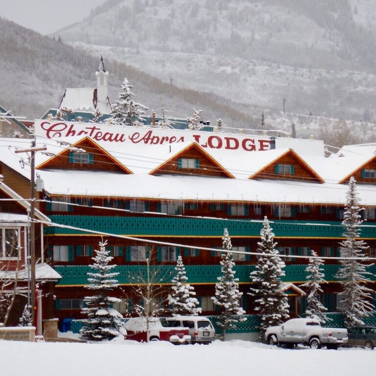 Chateau Apres Lodge