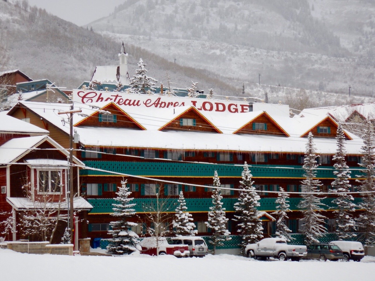 Chateau Apres Lodge