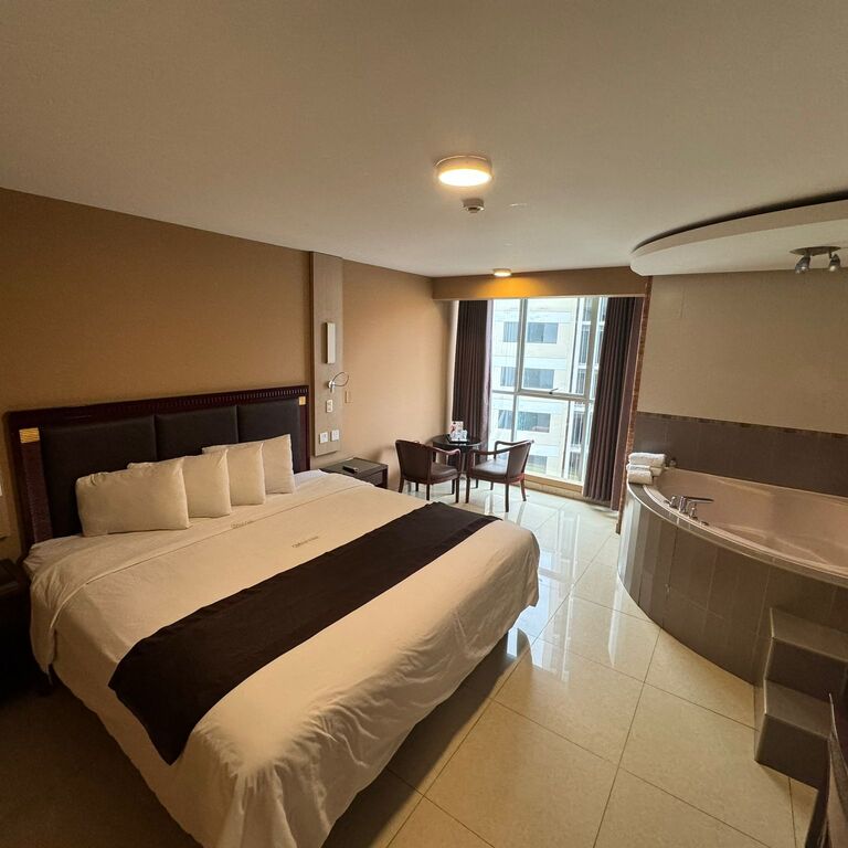 GRAN MUNDO HOTEL & SUITES