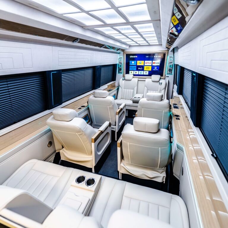Limousine Plus