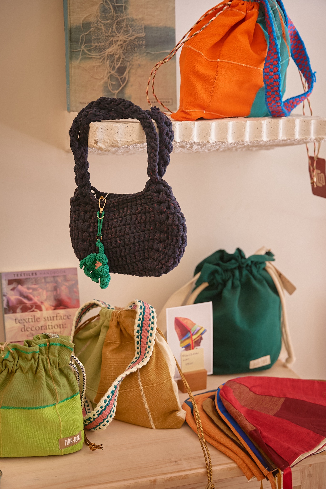 LIVING ROOM CONCEPT STORE
