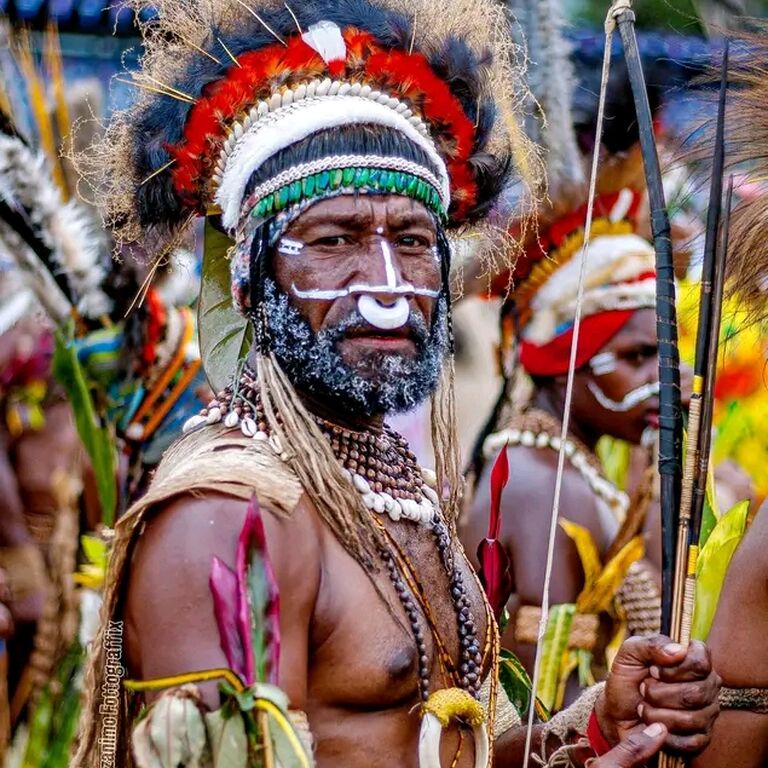 PNG Indeginious Tour Guide