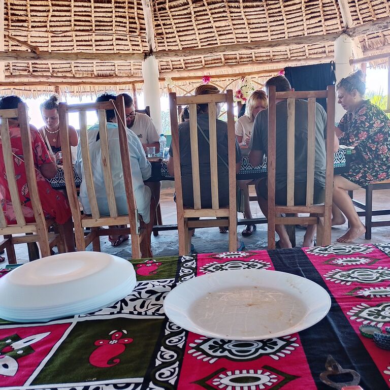 FUNZI Beach restaurant