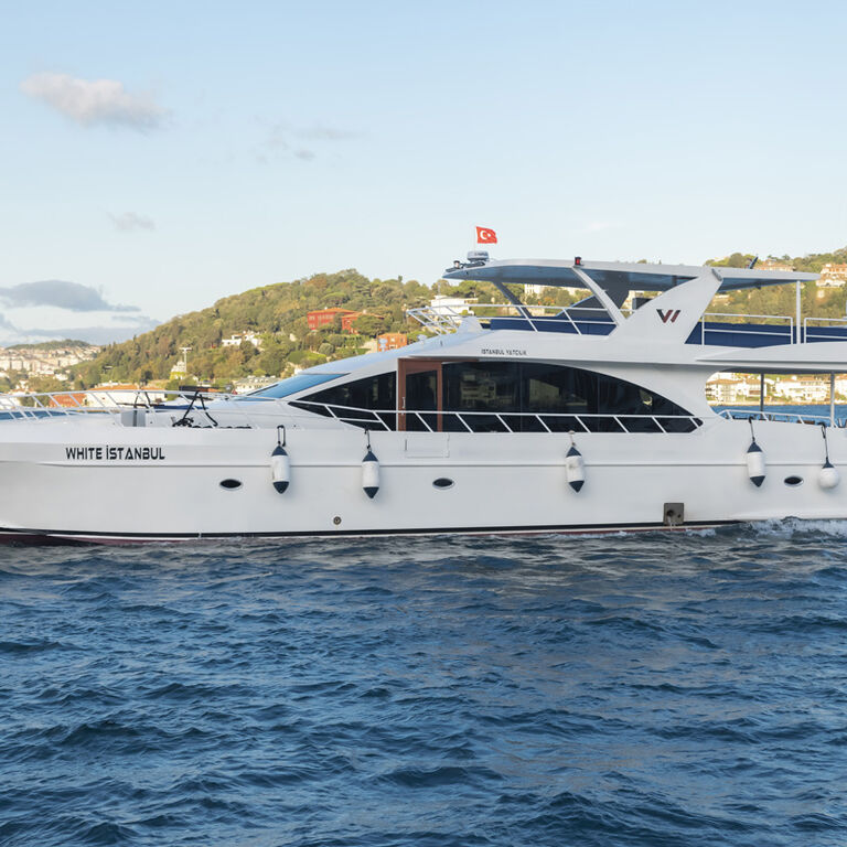 White Istanbul Yacht