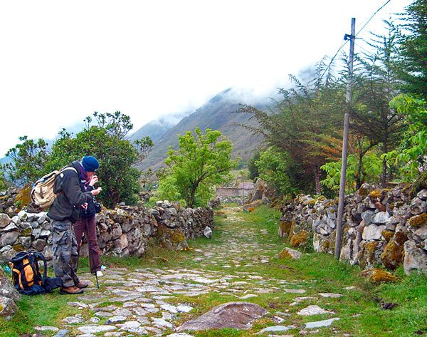 ANDEAN PEAKS BOLIVIA