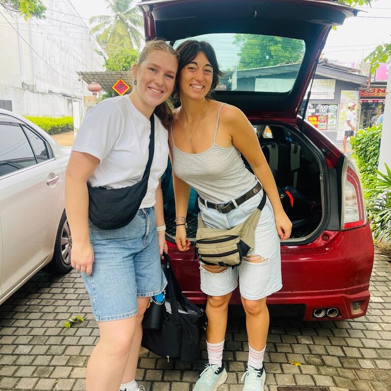 Sri Lanka Driver Booking &Tour