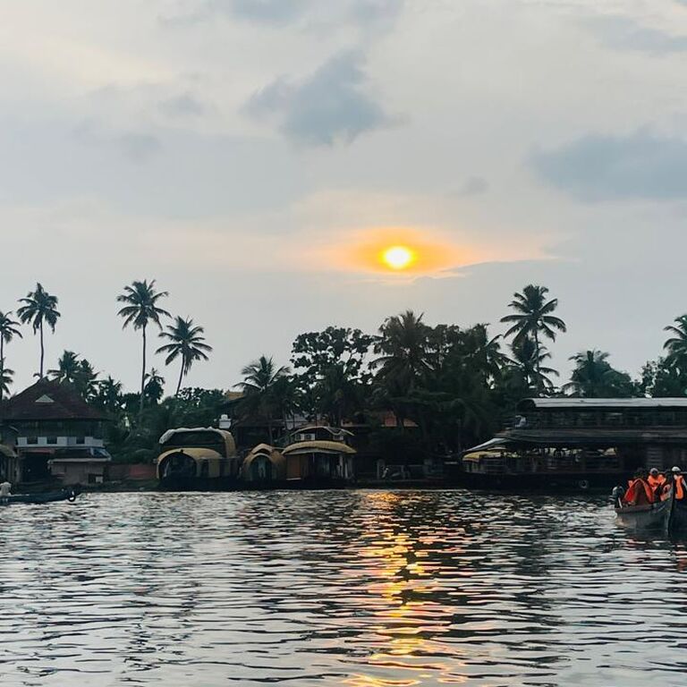 Shikara Boat Tour Alleppey Backwater Fantastic Boat Cruise