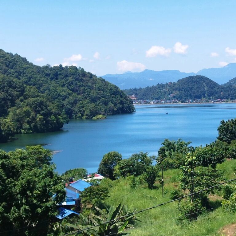 Begnas lake front