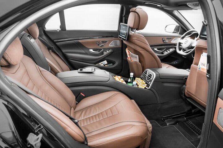 Paris Airports Private Roundtrip Transfer