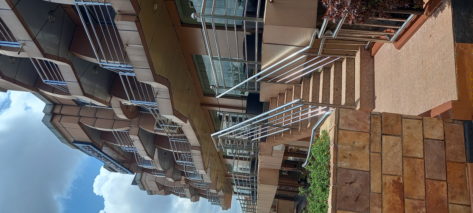 Super Paradise Hotel