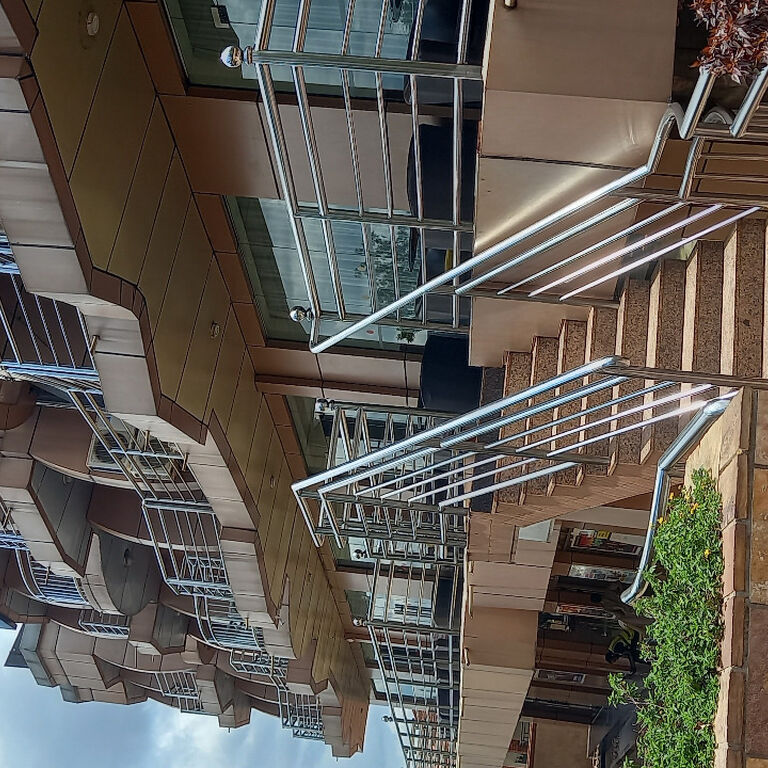 Super Paradise Hotel