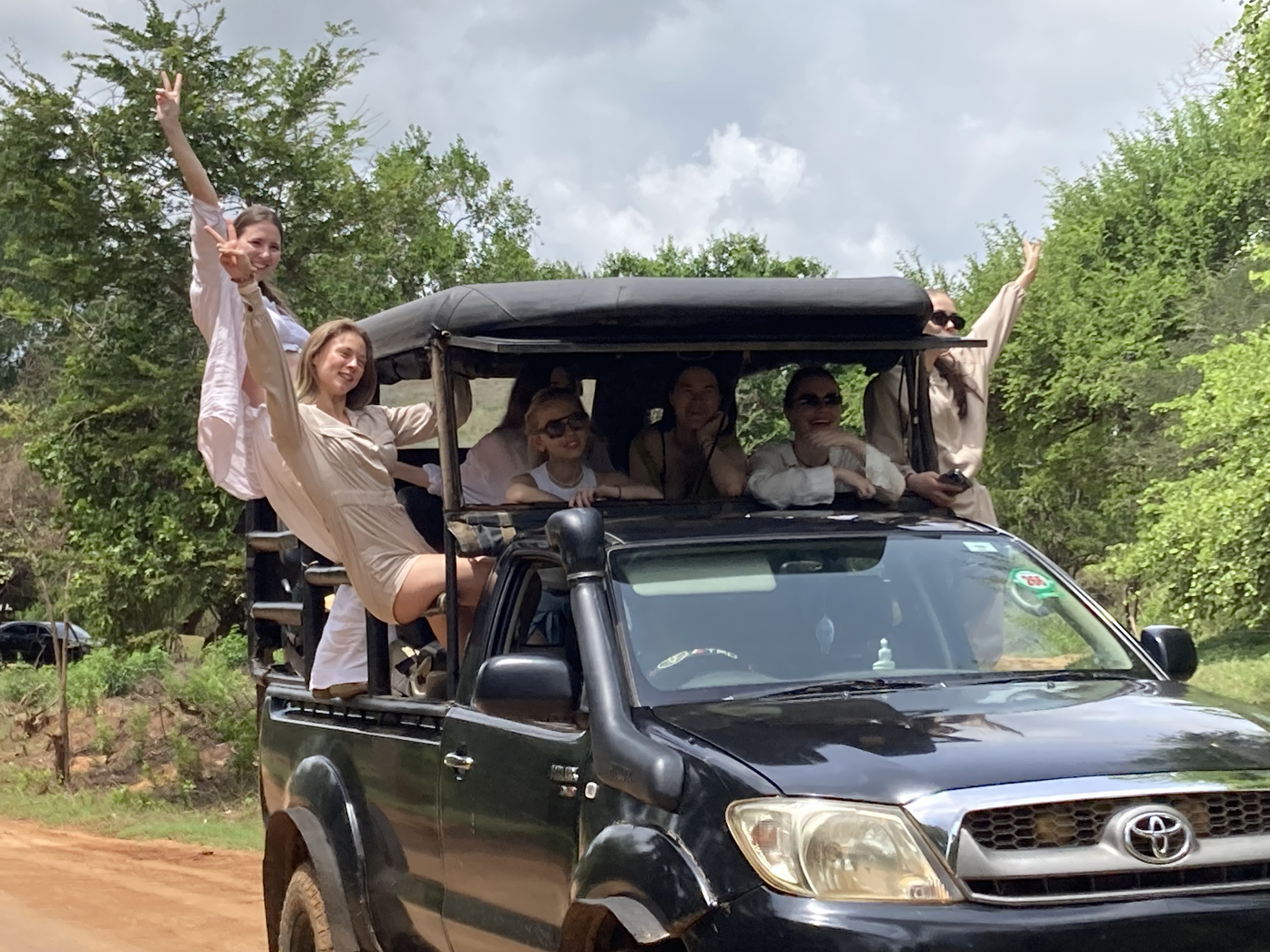 HNG Ceylon Tours ( Private ) Limited