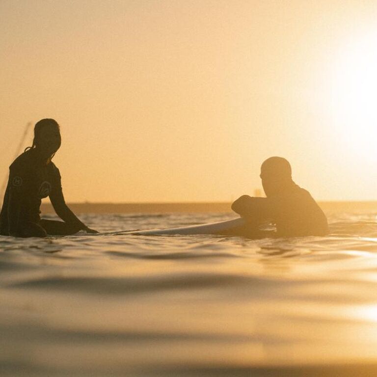 Linha de Onda Surfing School