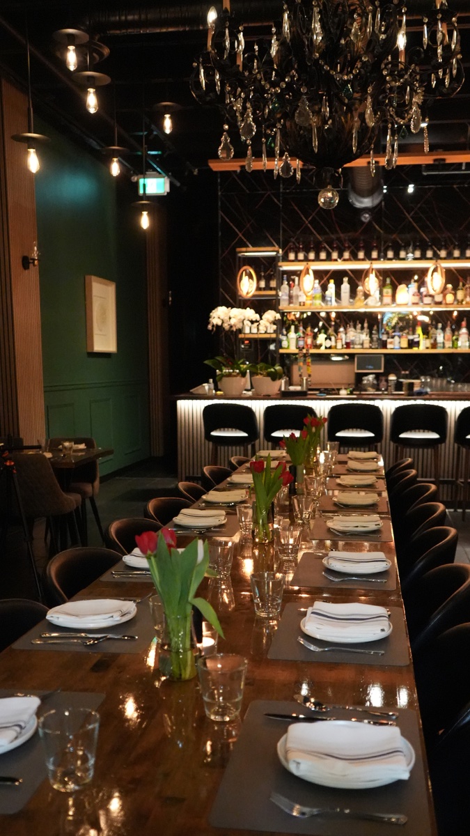 Eivan Restaurant and Bar