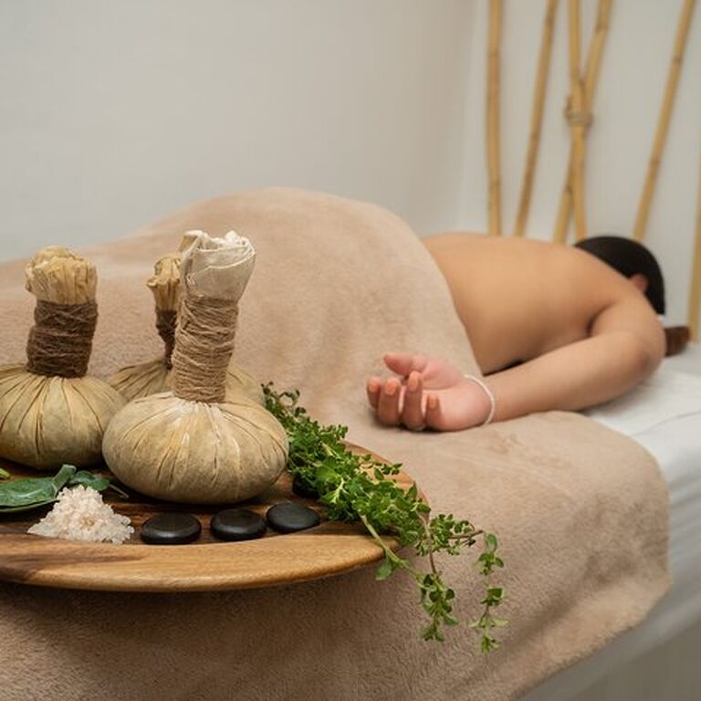 THE MASSAGE PARADISE