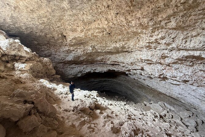 Dhal Al Misfir Cave