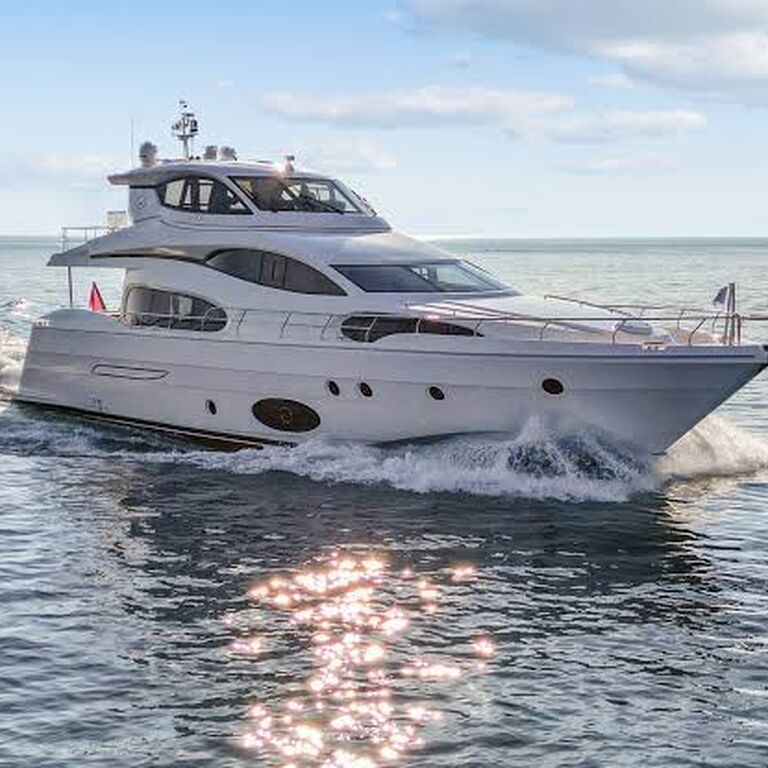 Yachts & Speed Boat Tour