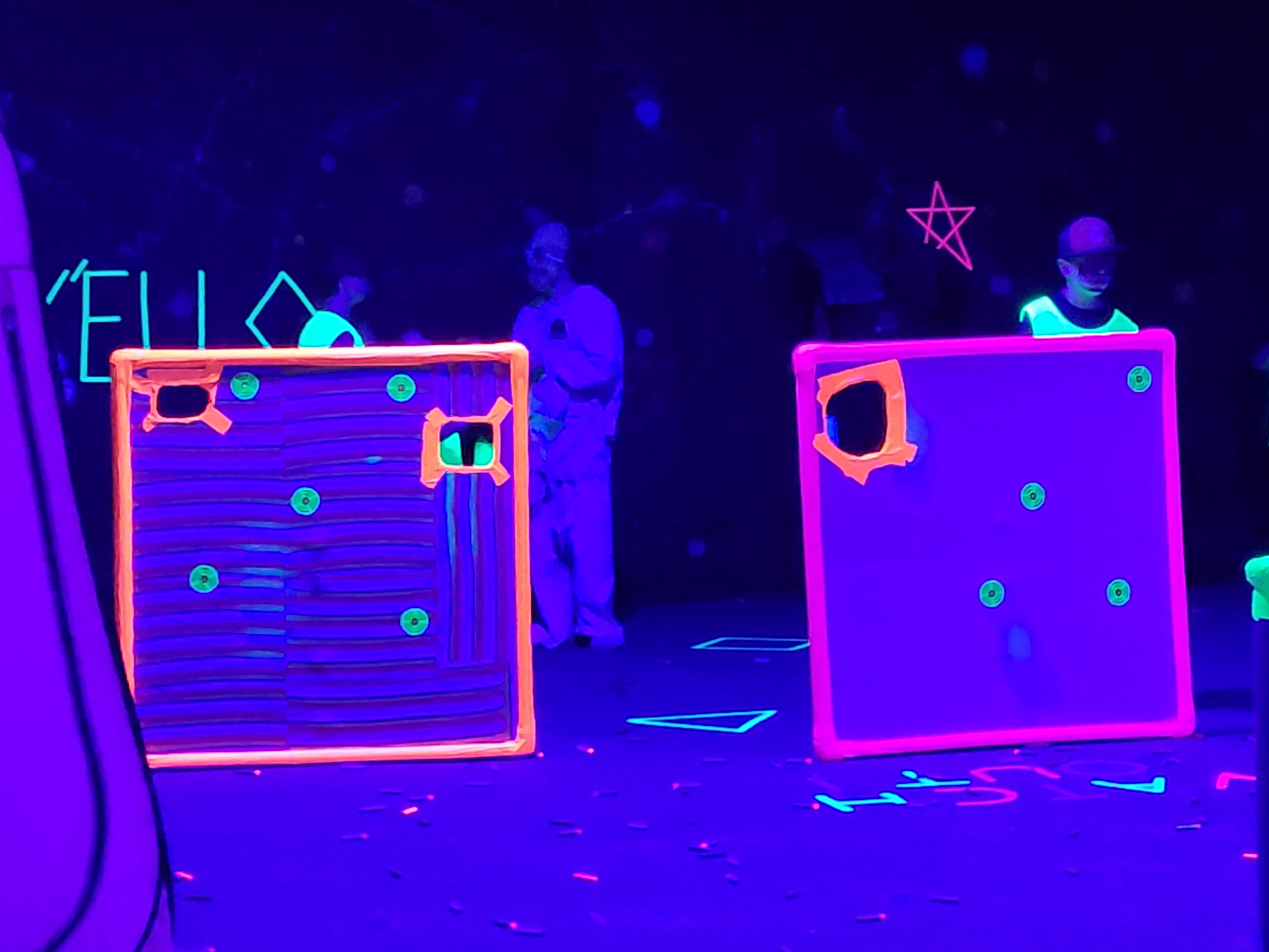 B&B Indoor Foam Dart Arena