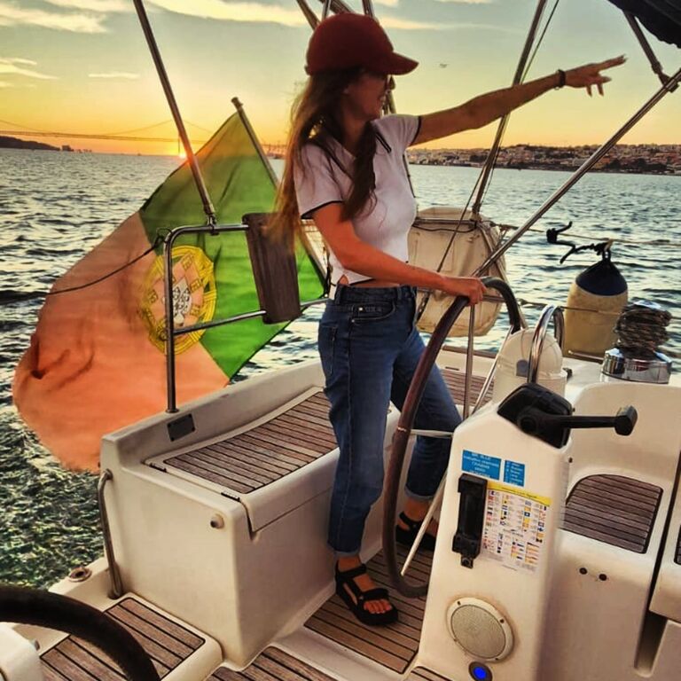 Lisbon Sunset boat tour with wine and local sweets
