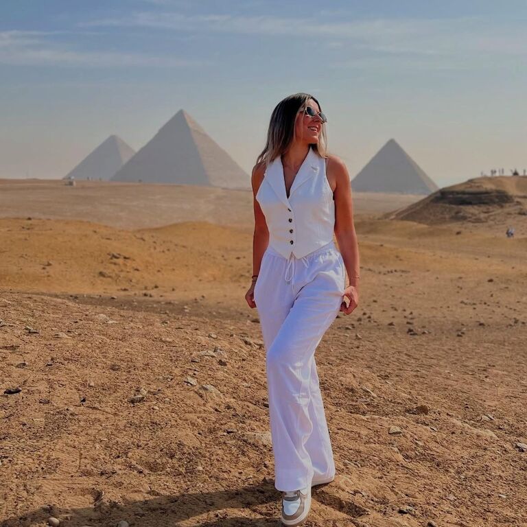 Private tour to pyramid's of Giza and grand Egyptian museum