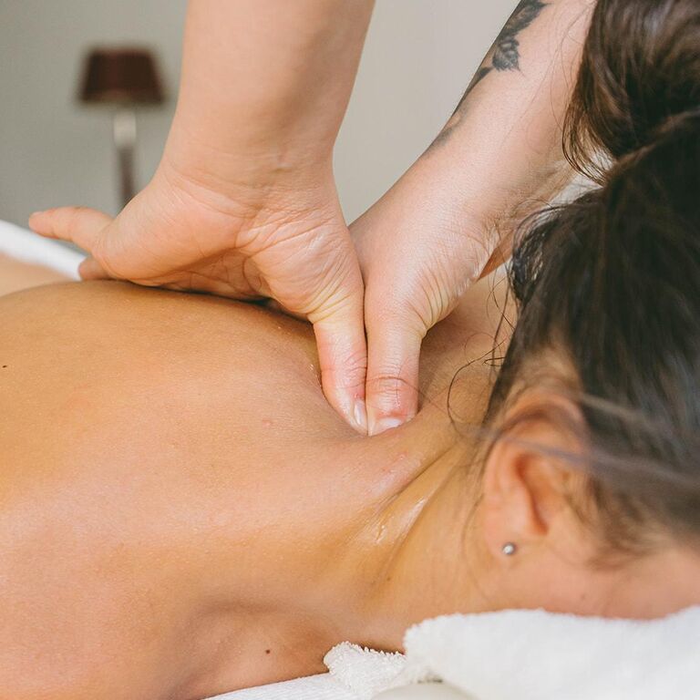 Muscura Aura - Pro Massages