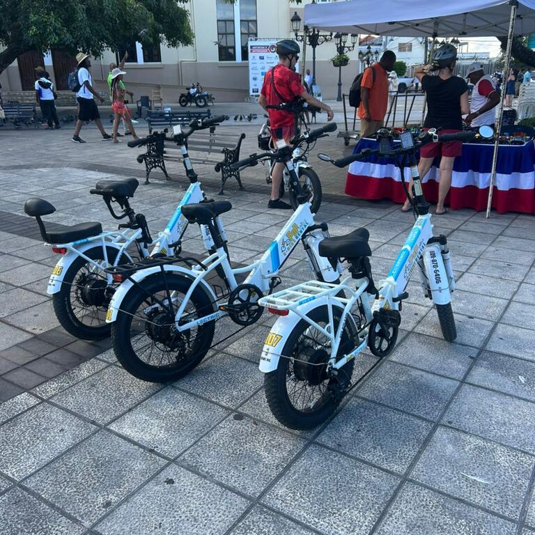 Popcycle e-bike rental center
