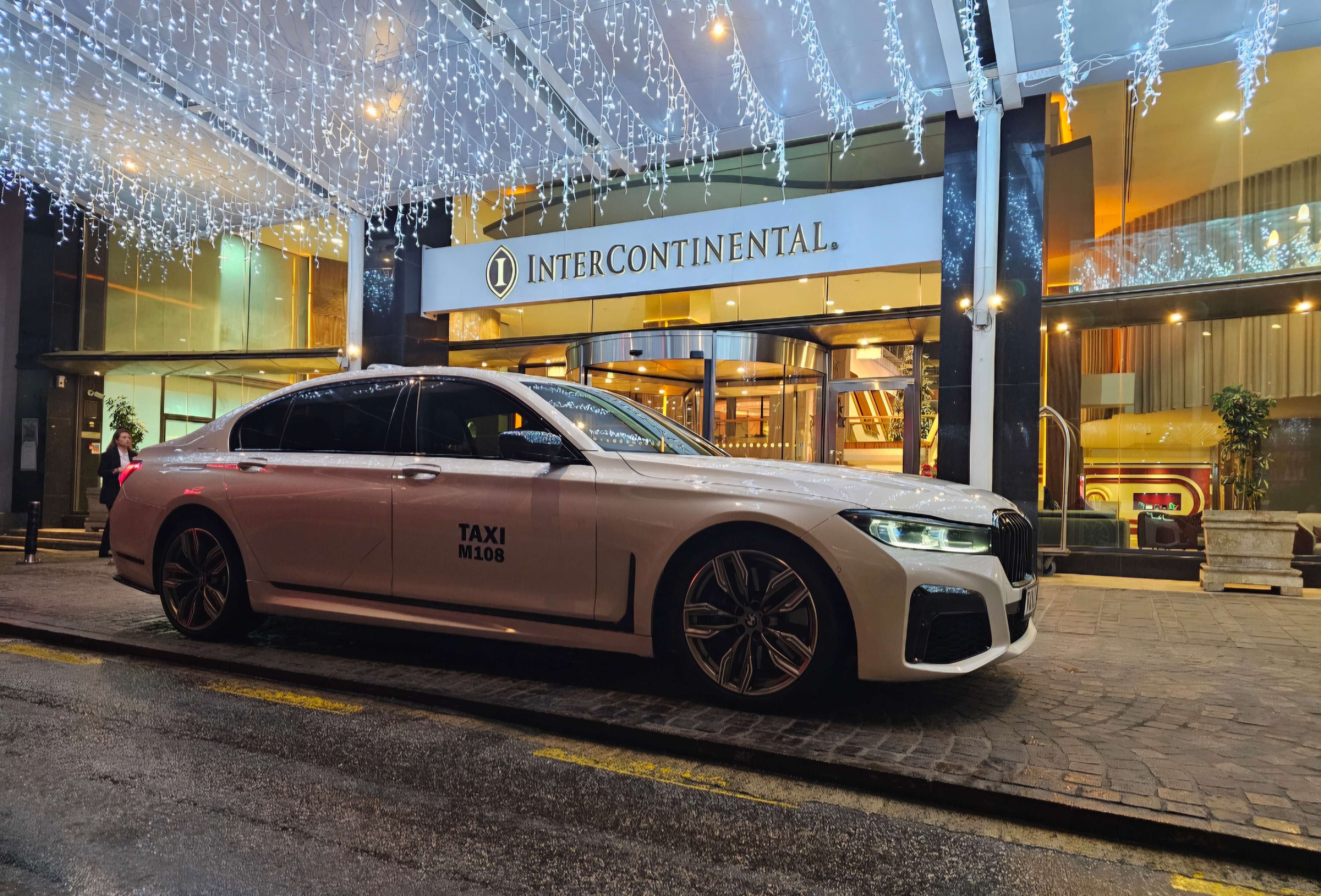 JG Luxury Taxi Malta