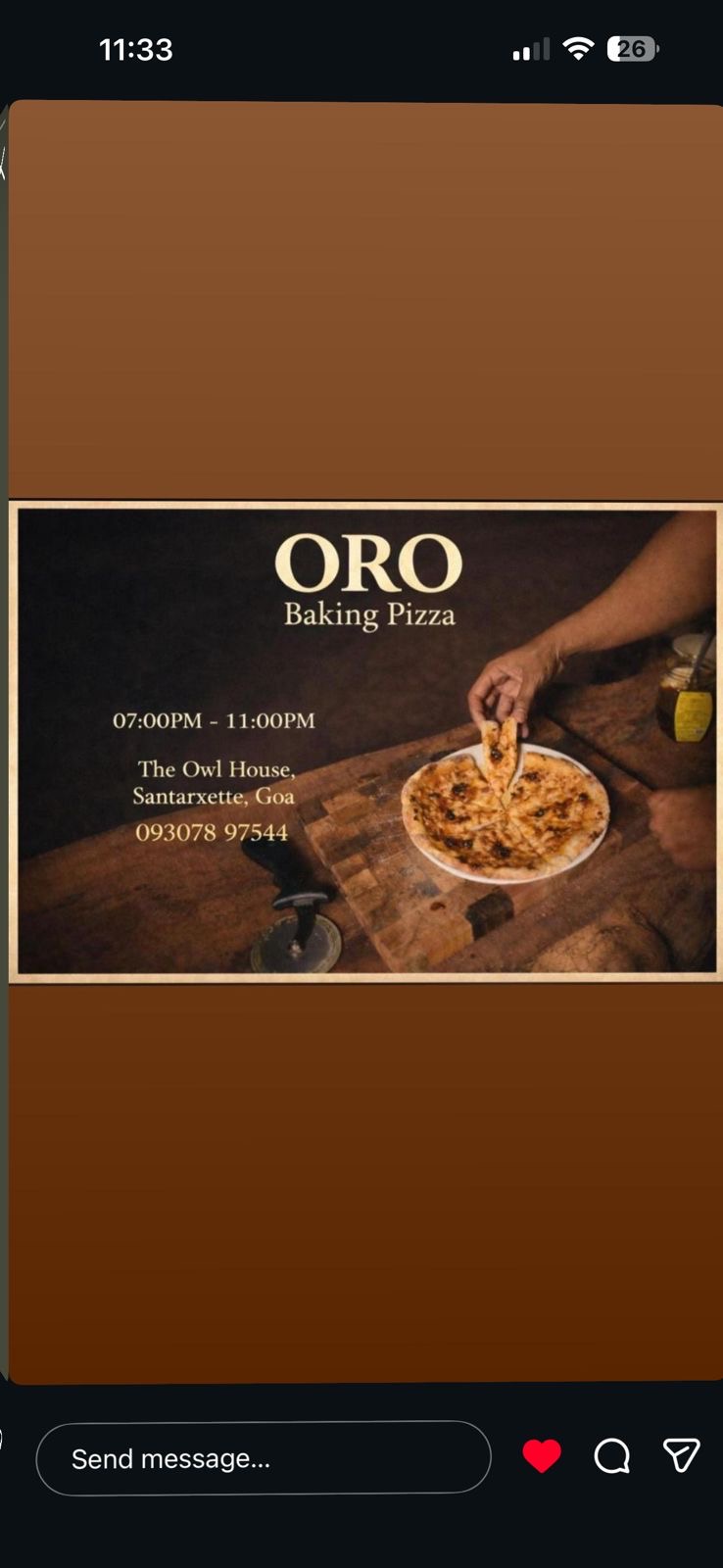 Oro baking pizza
