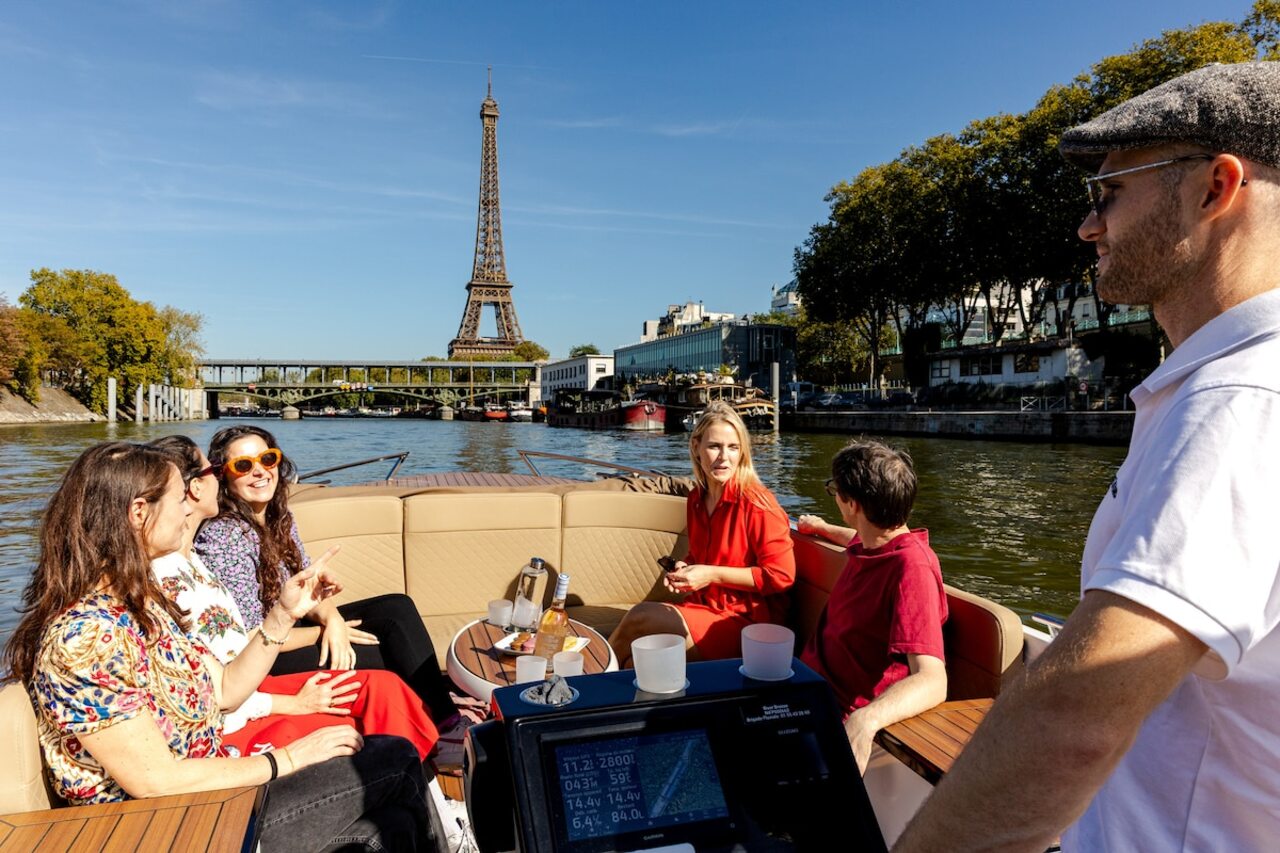 Boat in Paris