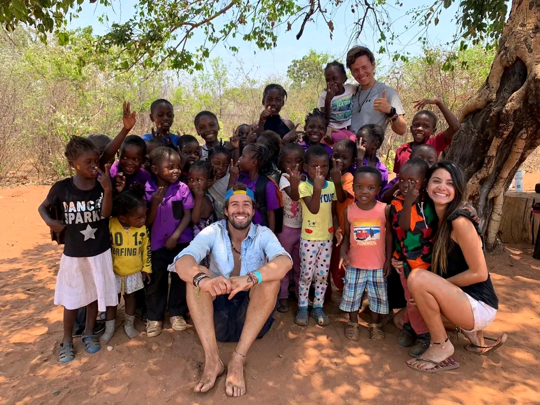 Victoria falls Ubuntu Humanity and Activities