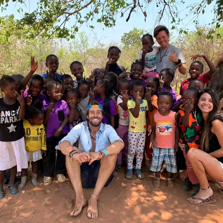 Victoria falls Ubuntu Humanity and Activities