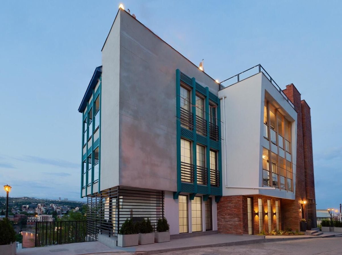 Brooch Boutique Hotel