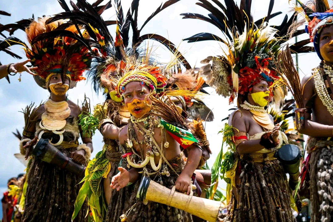 Asaro horosa mudmen tours