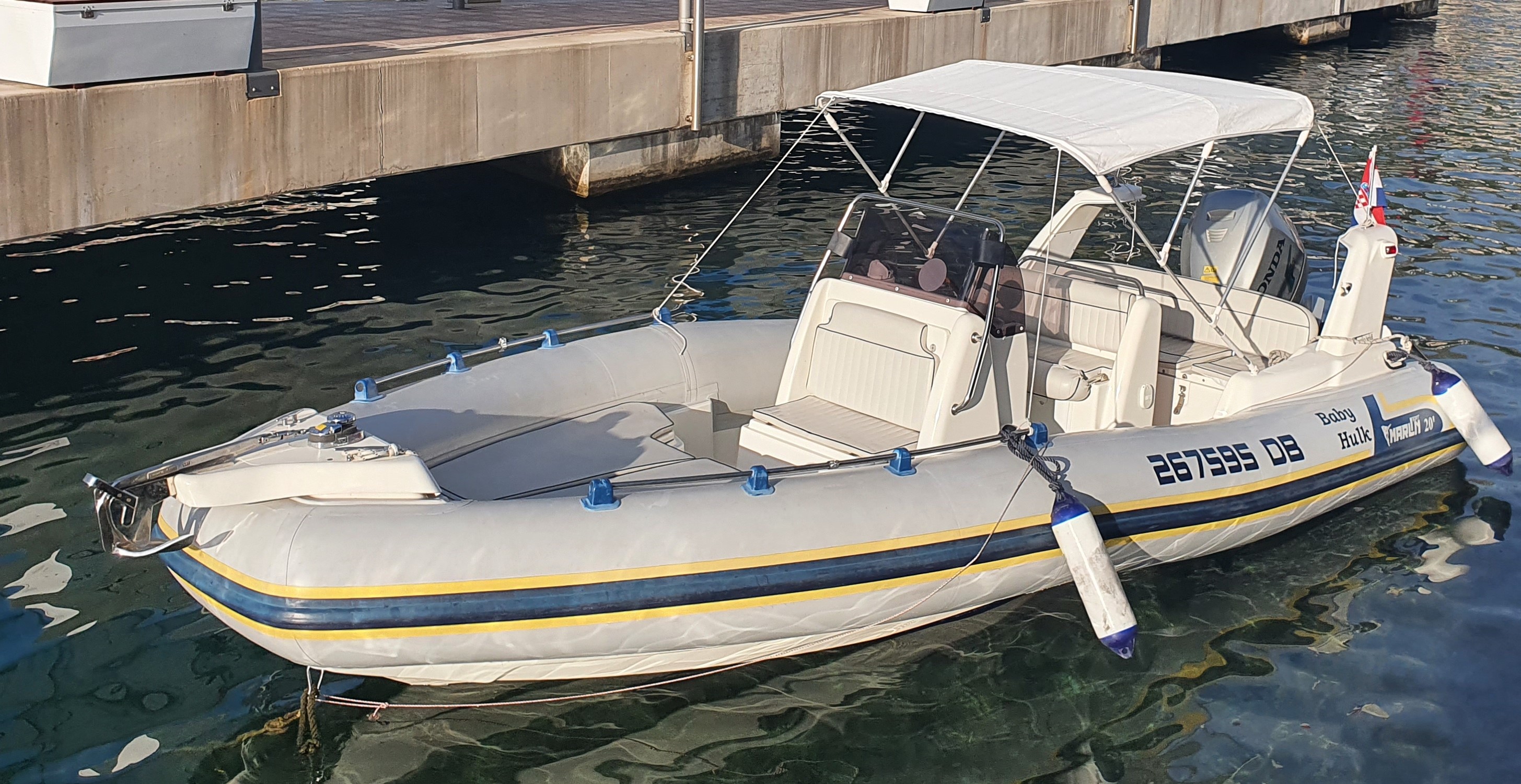 Dubrovnik rentboat