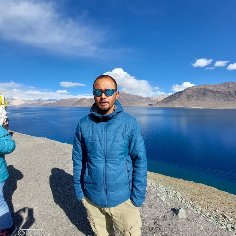 Rinchen Ladakh taxi provider