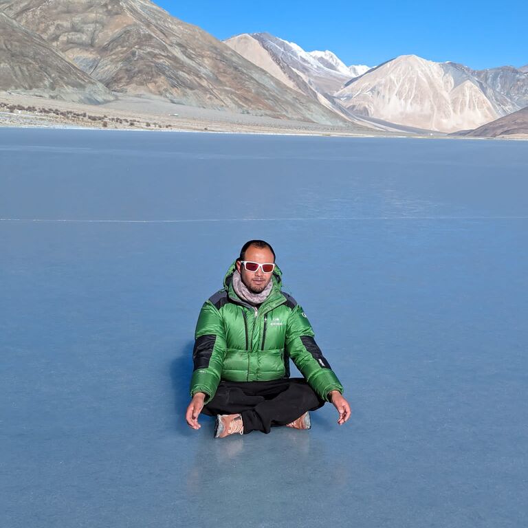 Rinchen Ladakh taxi provider