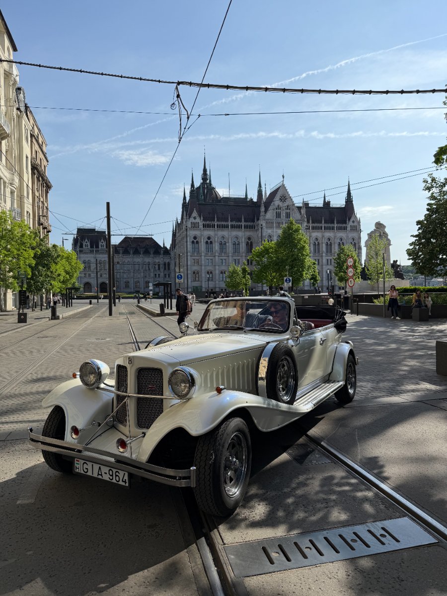 Classic Car Budapest