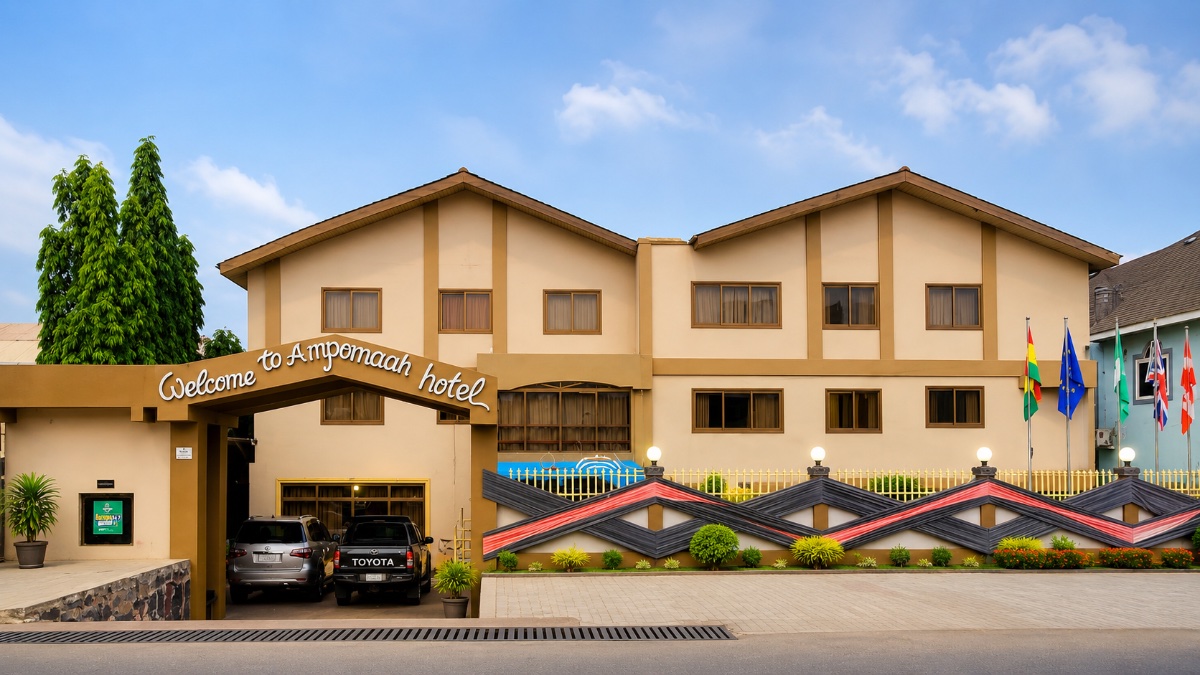 Ampomaah Hotel