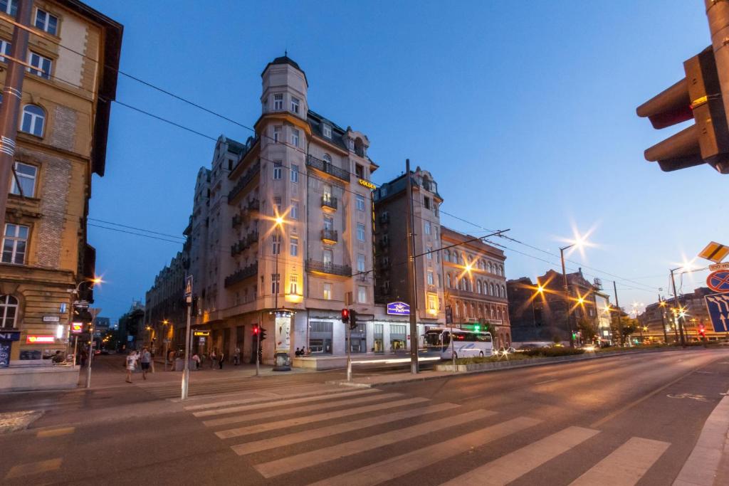 East City Budapest Hotel