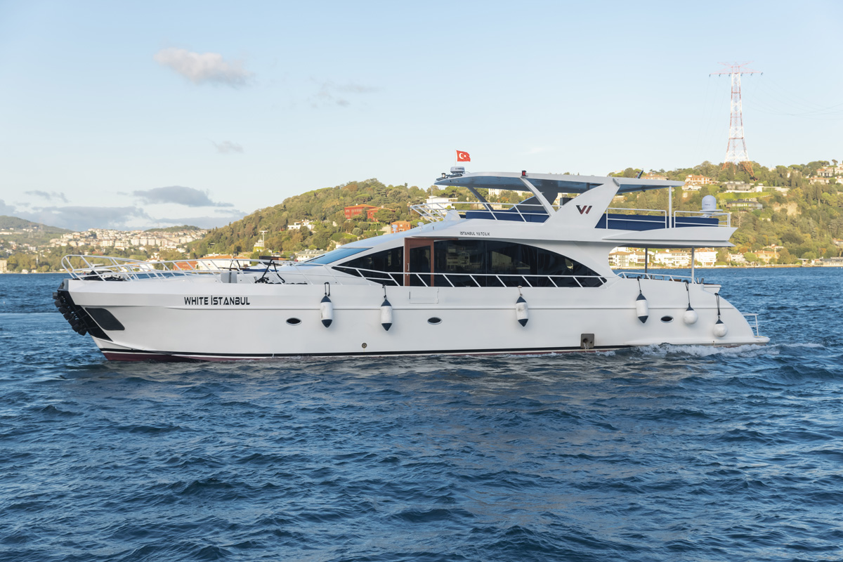 White Istanbul Yacht