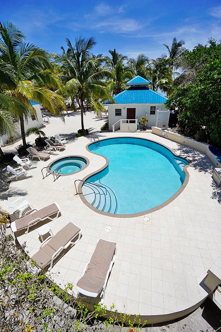 Cocotal Inn & Cabanas