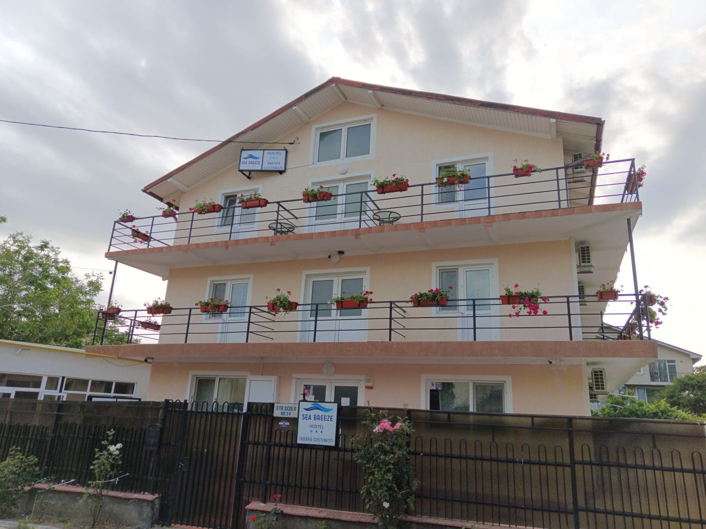 Sea Breeze Costinesti
