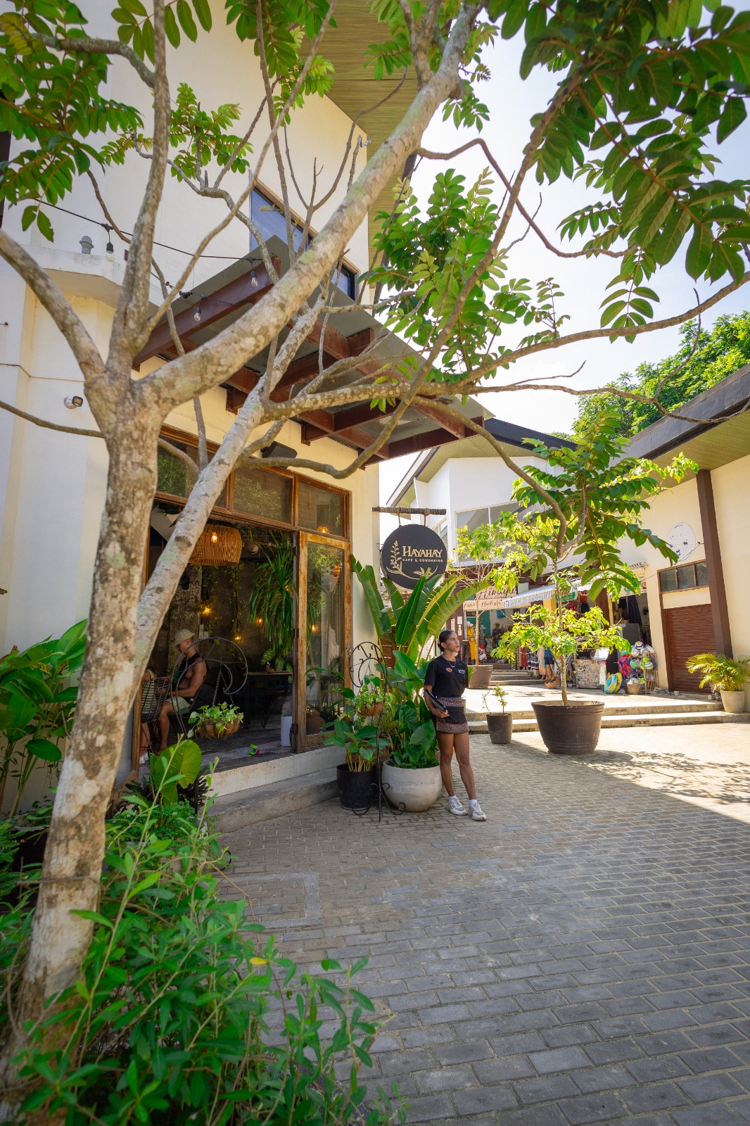 Hayahay Cafe and Coworking Inc
