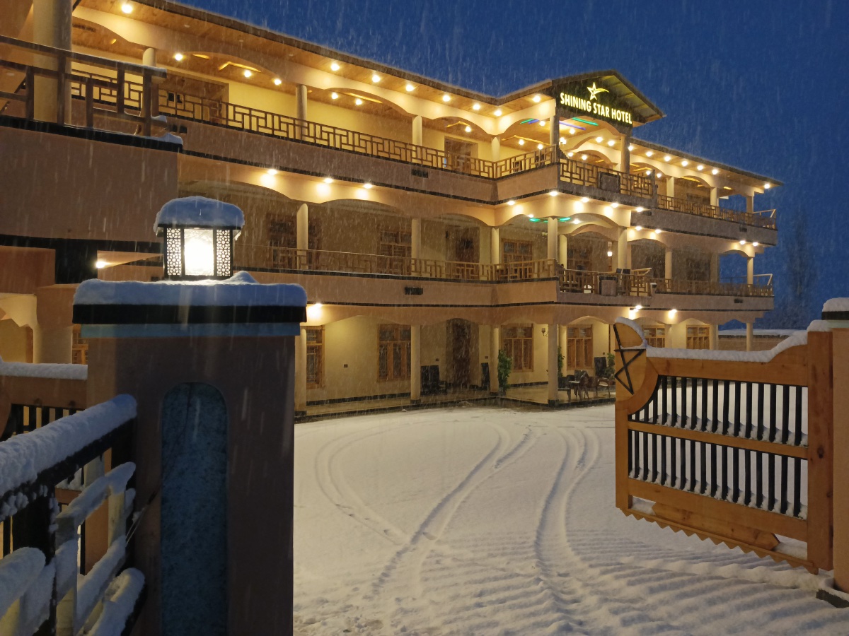 Shining Star Hotel