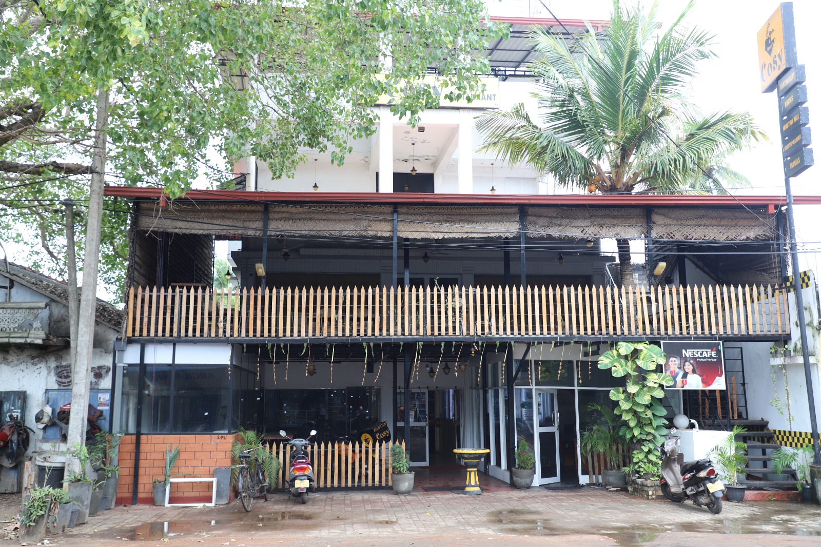 cosy hotel & restaurant