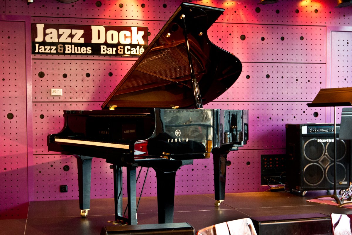 Jazz Dock