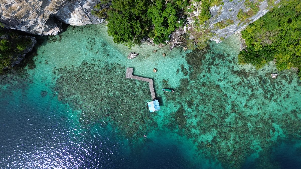 Ambon Pas Tours