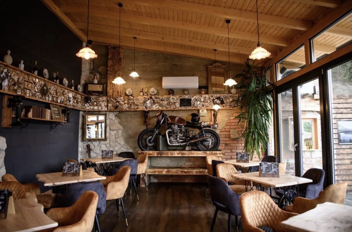 Ungvari's Bistro